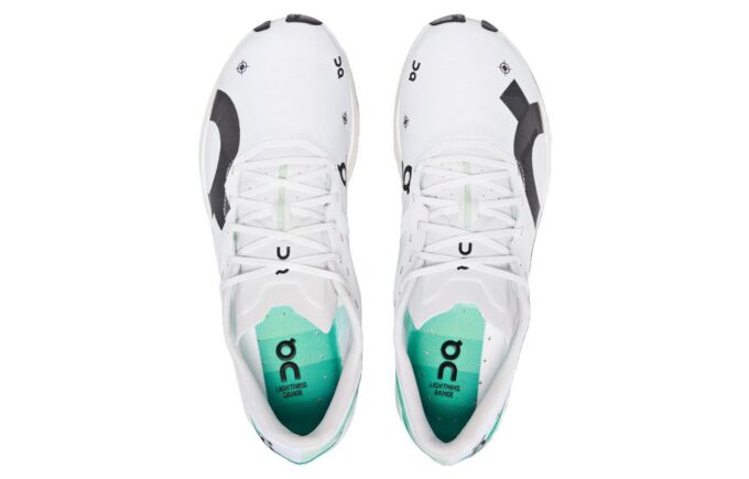 Cloudboom Echo 3 «Blanco Menta»