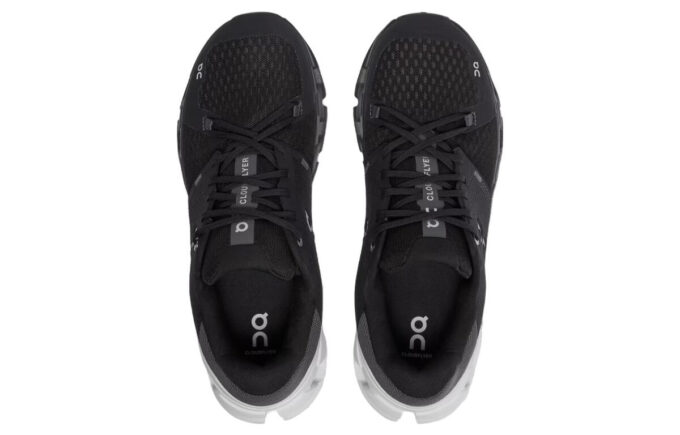 Cloudflyer 4 «Negro Blanco»