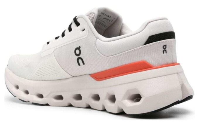 Cloudrunner 2 «Arena Sin Teñir»