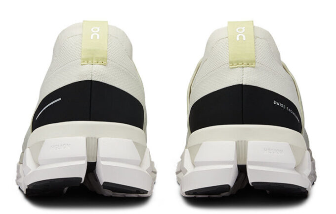 Cloudswift 3 «Marfil Negro»