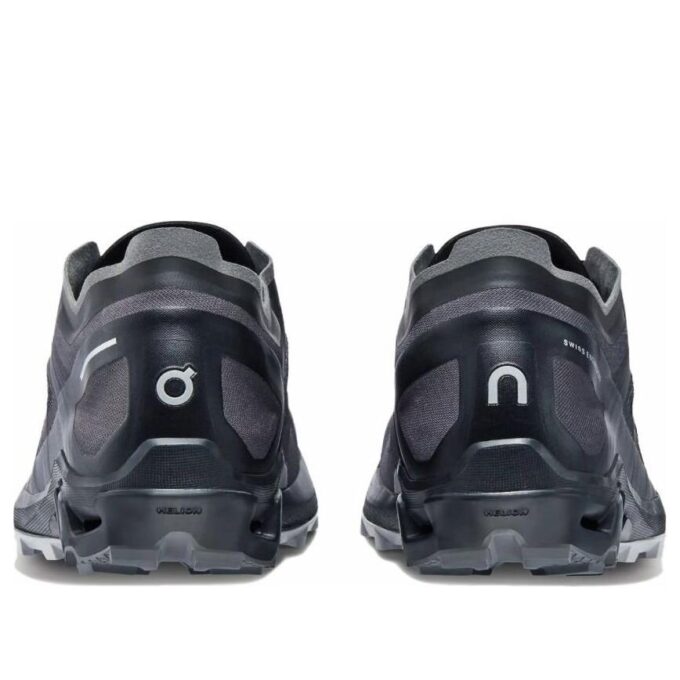 Cloudventure Peak 3 «Negro Glaciar»