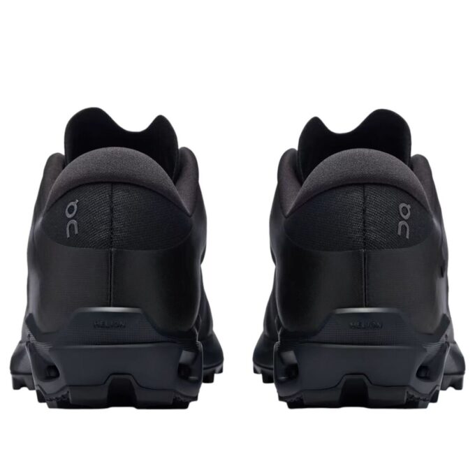 Cloudventure Peak PAF «Totalmente Negro»