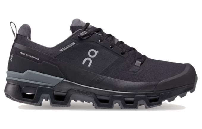 Cloudwander Impermeable «Eclipse Negro»