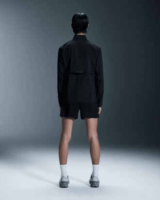 Hombre Chaqueta Impermeable Aislada