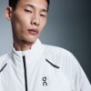 Hombre Chaqueta Impermeable Aislada