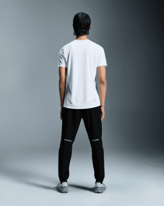 Hombre On Run-T