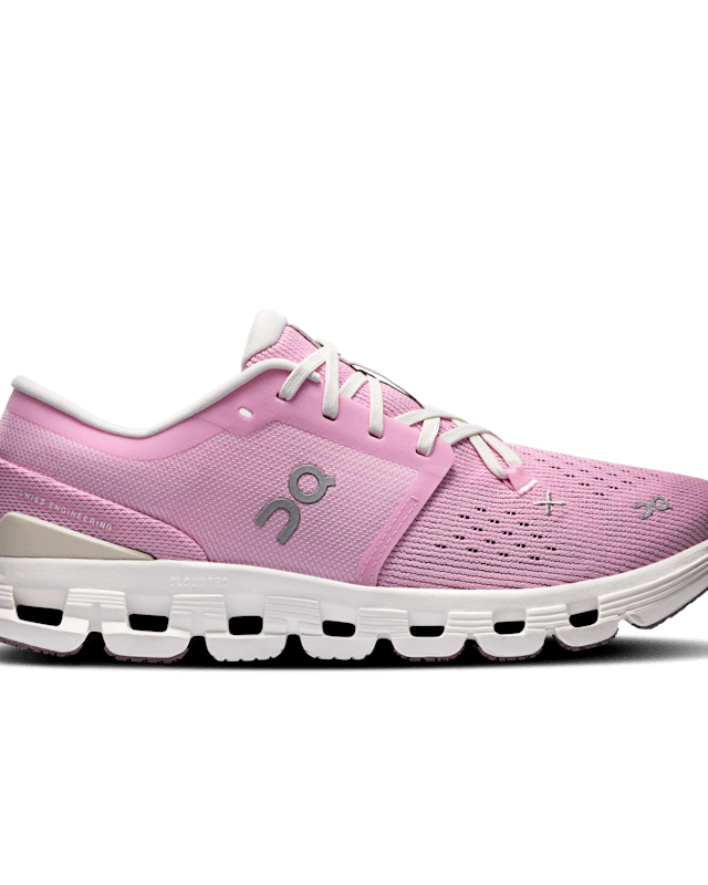 Mujer Cloud X 4 Mujer Cloud X 4