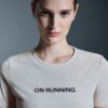 Mujer On Run-T