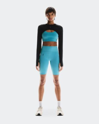 Mujer Studio Bolero
