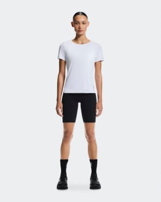Mujer Studio-T