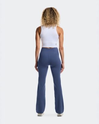 Mujer Studio Tights Flared