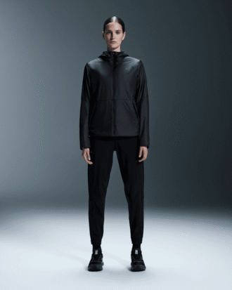 Mujer Trek Jacket Aislada