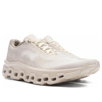 On Running x Invincible Cloudmonster 2 «Marfil Blanco»