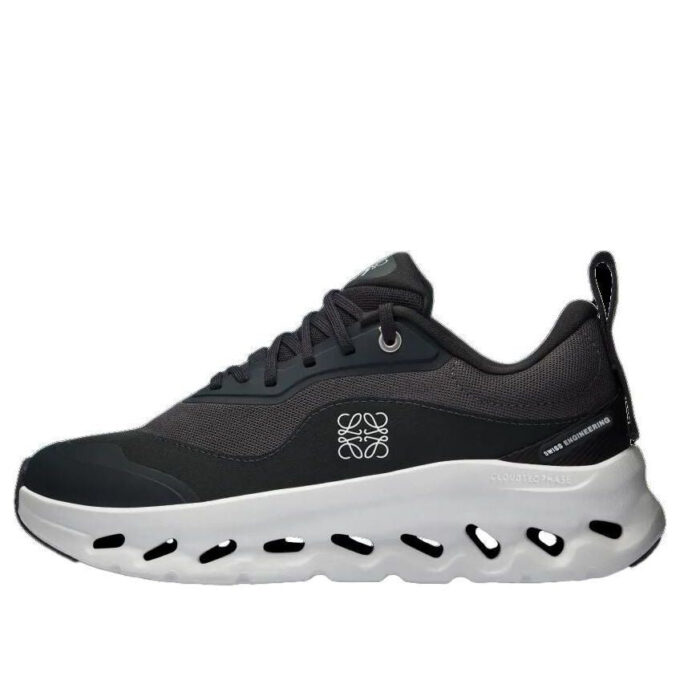 On Running x LOEWE Cloudtilt 2 «Negro»