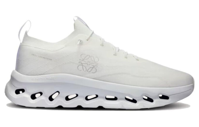 On Running x LOEWE Cloudtilt «Blanco Total»
