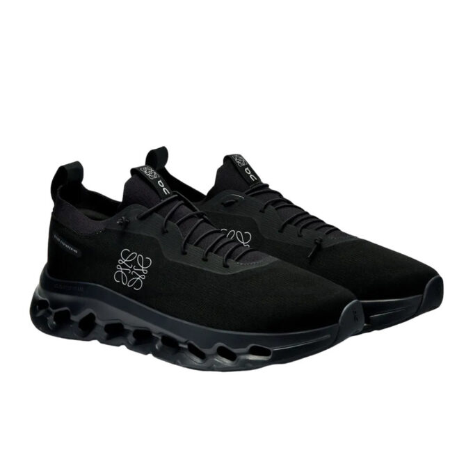 On Running x LOEWE Cloudtilt «Totalmente Negro»